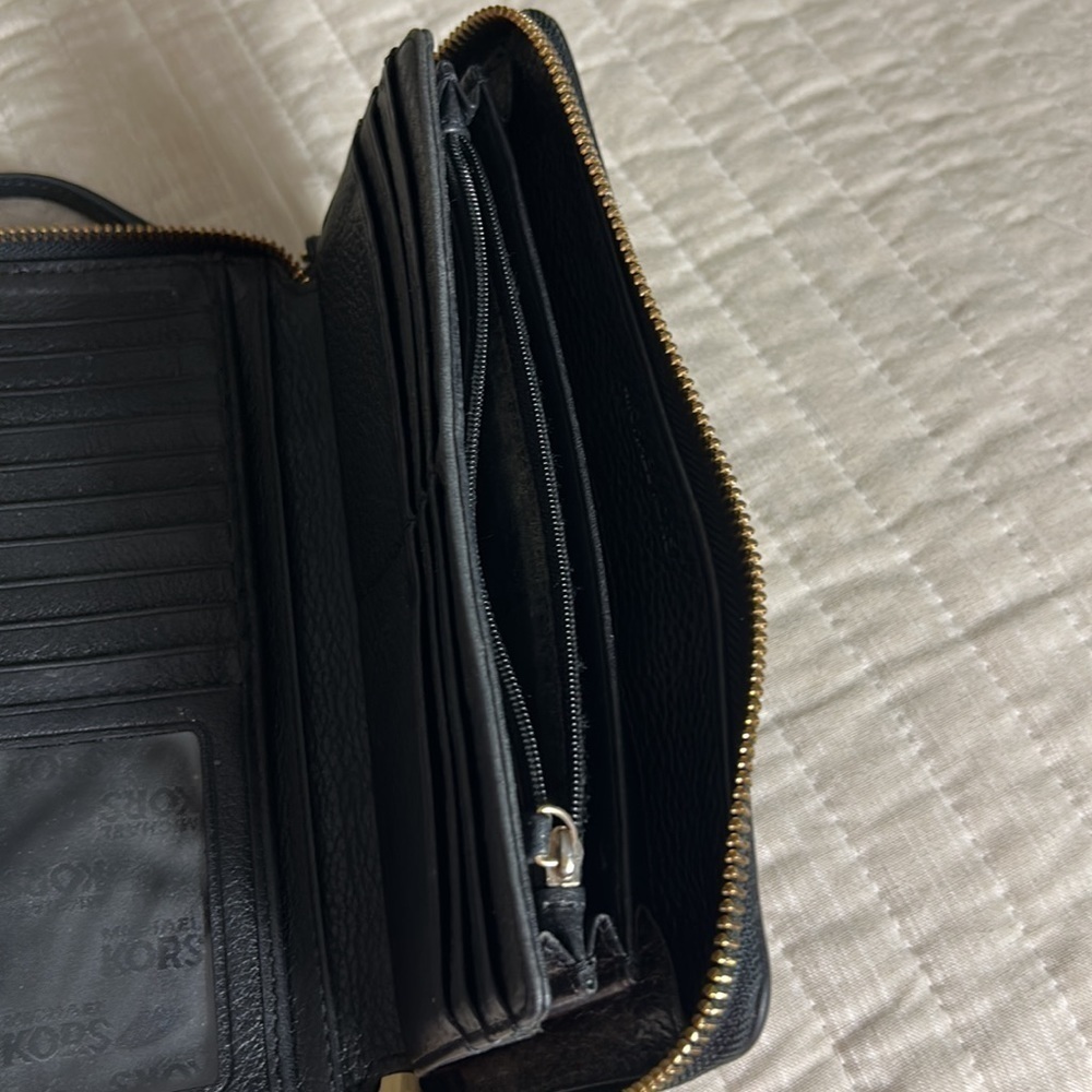 Michael Kors Black Leather Clutch Wallet - Picture 6 of 12